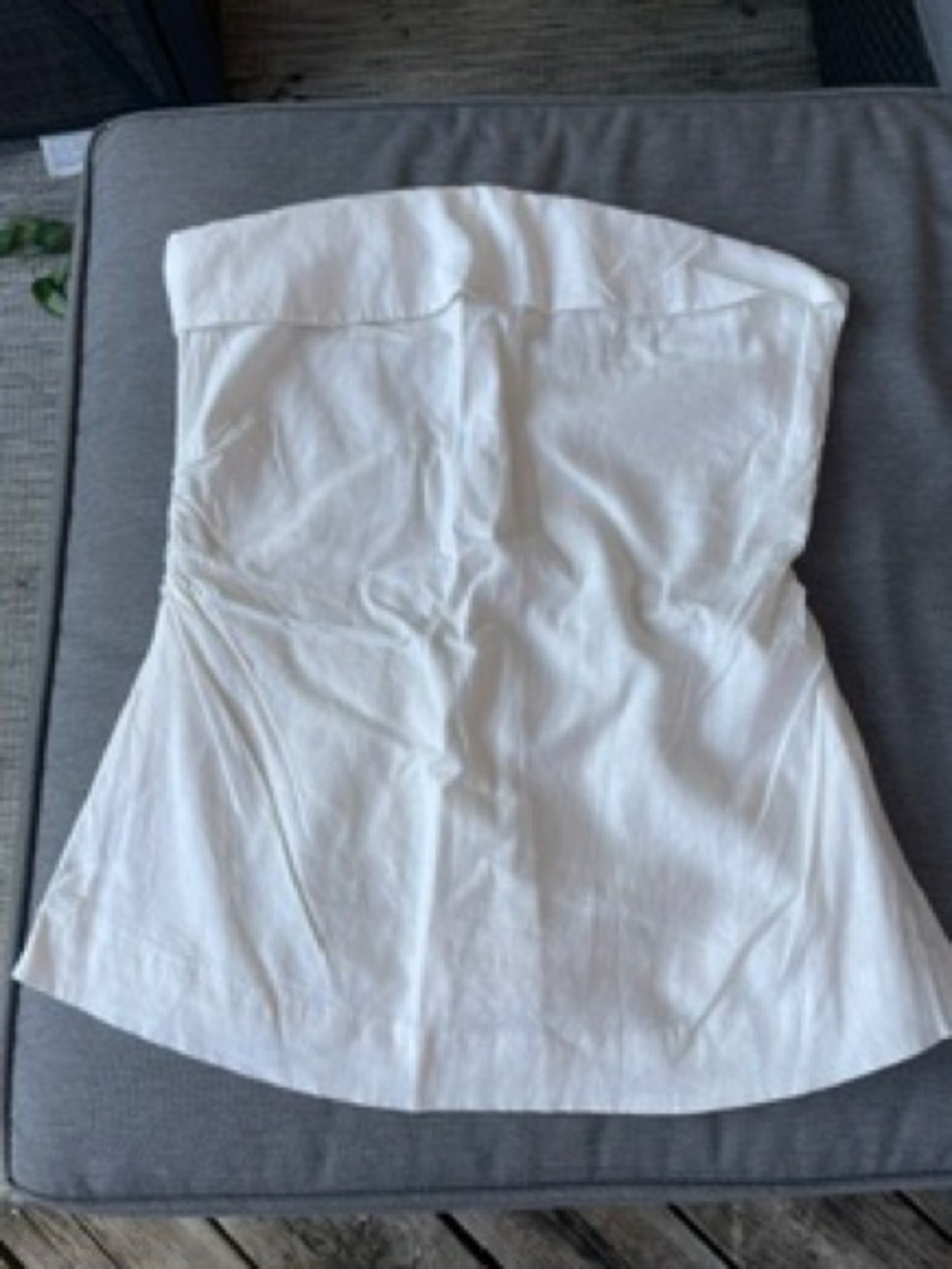 RW&CO. White Strapless Cotton-Blend Top